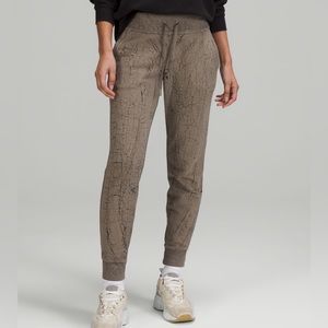 Warm Down Jogger *7/8 Length